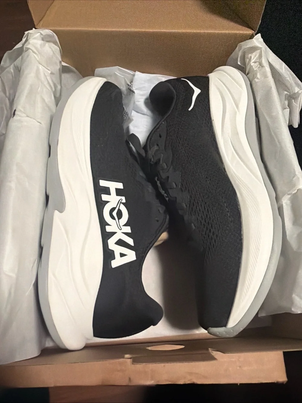 Hoka One One Rincon 4 Men's 10D Black White 1155130 / BWHT